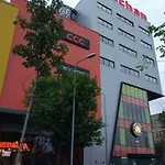 2 Camere,moghioros Park * Bukarest