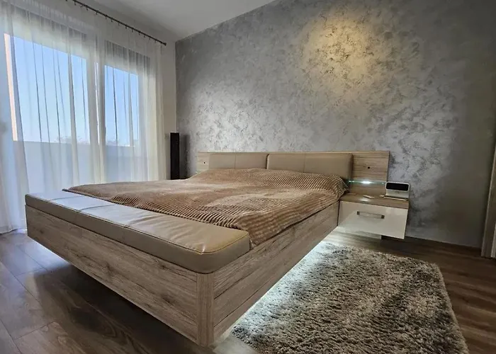 Apartment 2 Camere,moghioros Park Bucharest