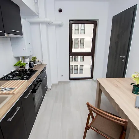 Апартаменти 2 Camere,moghioros Park *