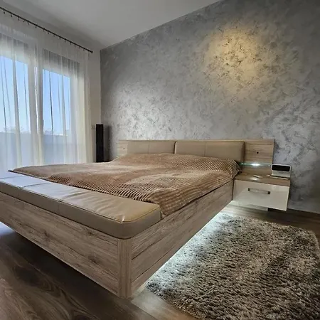 Apartment 2 Camere,moghioros Park Bukarest